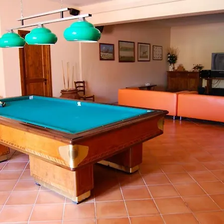 Sleeps 2 Pool Wifi