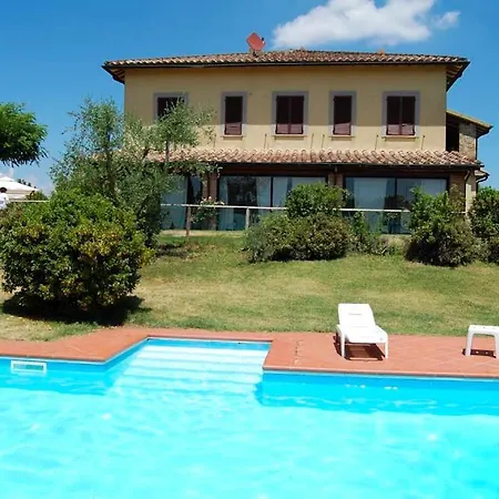 Apartment Sleeps 2 Pool Wifi