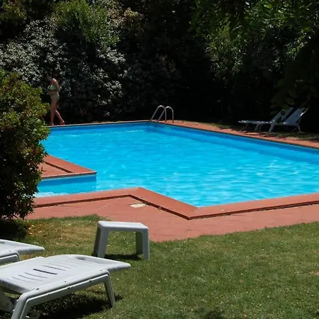 Sleeps 2 Pool Wifi Apartment